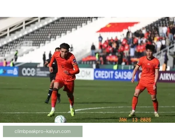 亚洲杯伊朗表现稳健，期待继续在比赛中展现竞争力。