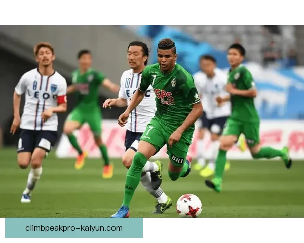 足球新秀推荐：当前赛季表现稳健的年轻球员分析与趋势观察